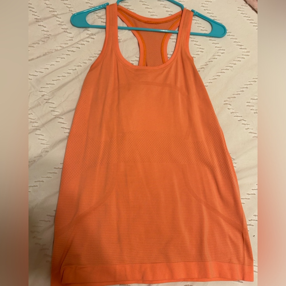 Lululemon swiftly tech tank top size 6. Gently worn.
